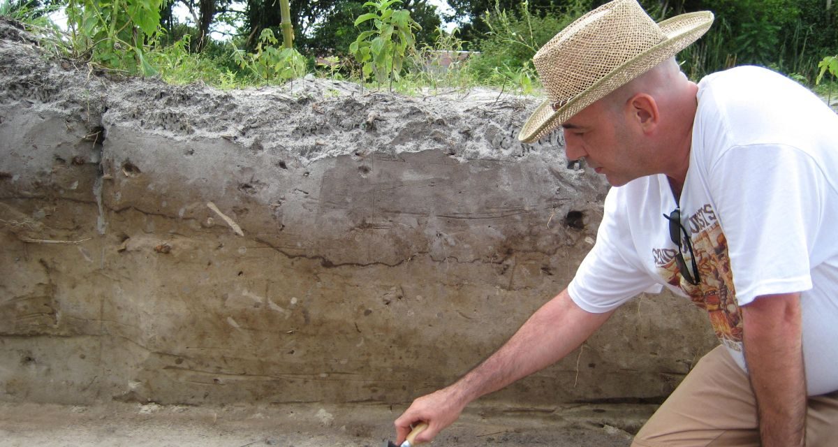Interview sur le thème de l’Amazonie avec l’archéologue Stéphen Rostain par El Cafe Latino